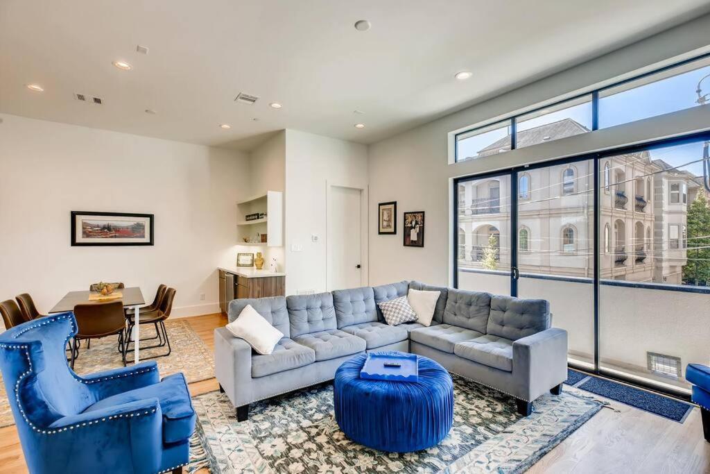 4 Story Home Mins To Downtown Houston With City Views Extérieur photo