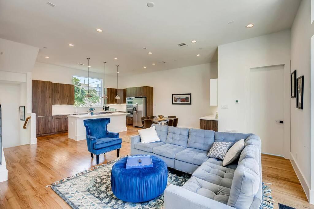 4 Story Home Mins To Downtown Houston With City Views Extérieur photo