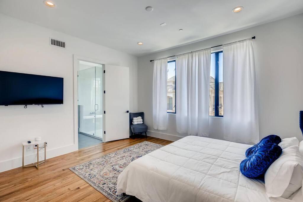 4 Story Home Mins To Downtown Houston With City Views Extérieur photo